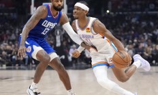 爱游戏体育:NBA常规赛前瞻：雷霆内线霍姆格伦缺席能否突破快船防线？